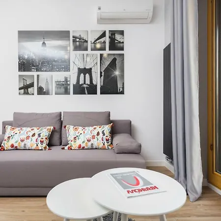City Of The Kings-Silver Apartment No 2- Lubelska 10-3